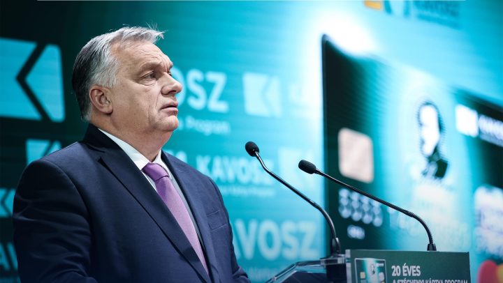 Jövőre 290 milliárd forinttal támogatjuk a Széchenyi Kártya Programon keresztül a magyar kis- és középvállalkozásokat. Célunk, hogy kimaradjunk az európai recesszióból és egyszámjegyűre szorítsuk le a szankciós inflációt 2023 végére. 🇭🇺🇭🇺🇭🇺